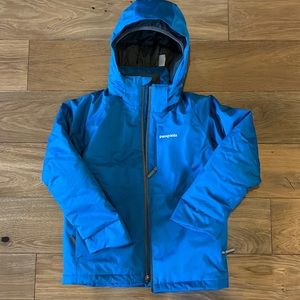Patagonia size small Snowshot kids’ insulated jacket.